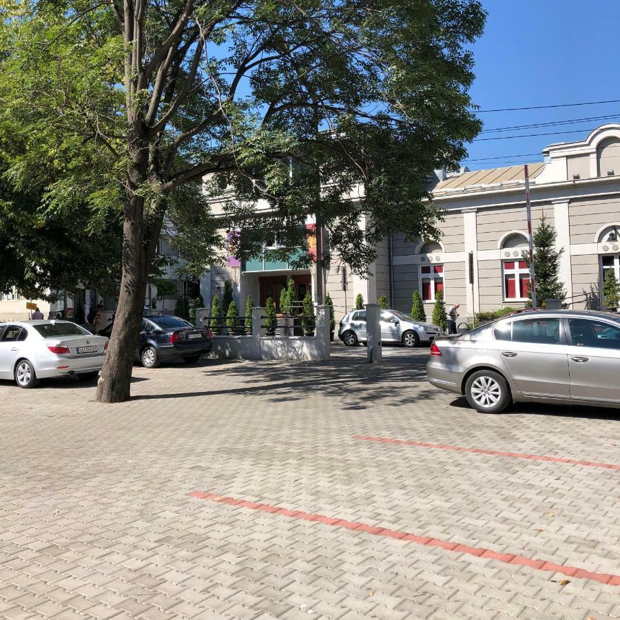 Sajam Garni Hotel Leskovac  Bagian luar foto