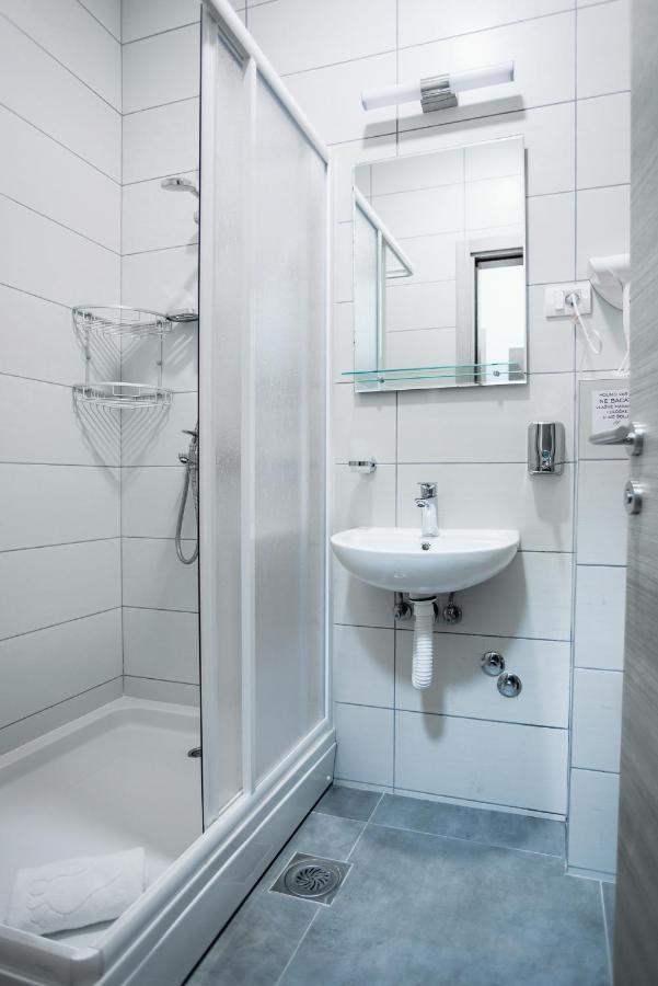 Sajam Garni Hotel Leskovac  Bagian luar foto
